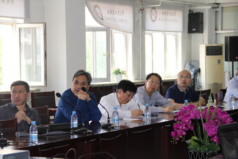 与会领导和专家 与会领导和专家